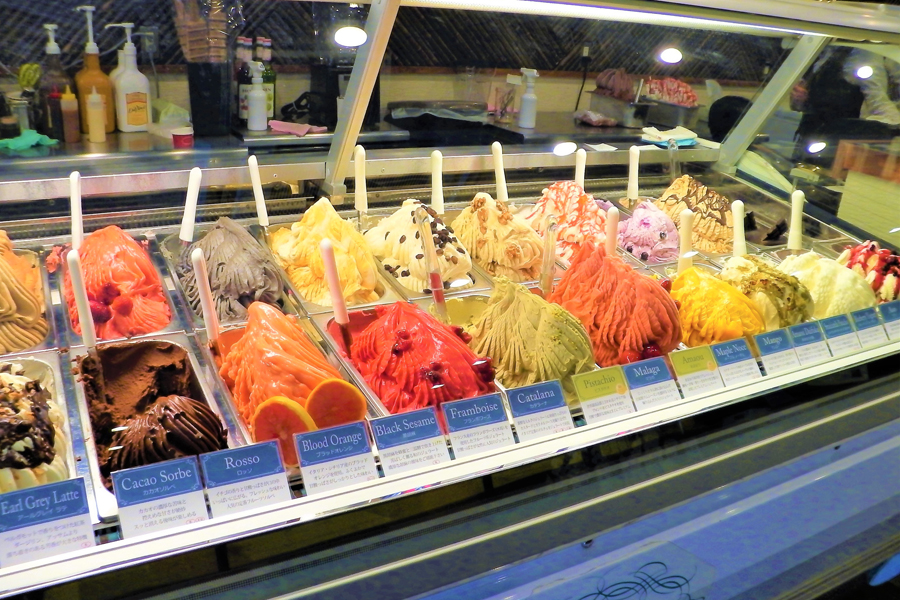 買取り実績 新品 アイスクリーム冷凍庫 サンデン GSR-600PB アイスフリーザー 冷凍ショーケース 店舗 送料込